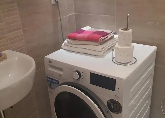 Private Swimming Pool Sweet Dreams *